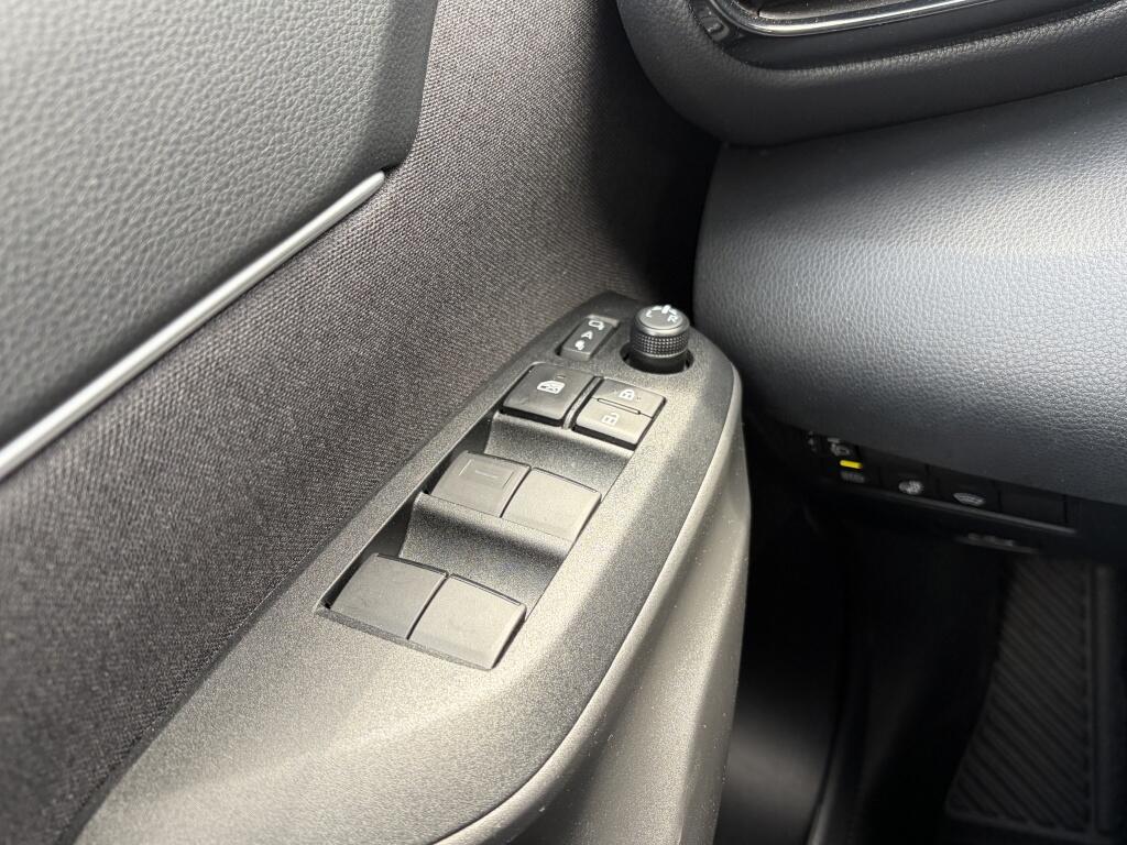 Toyota Yaris Cross 1.5 Hybrid 115 Dynamic | Sensoren v/a | Stuur + Stoelverwarming - Image 25
