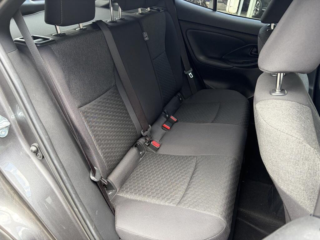 Toyota Yaris Cross 1.5 Hybrid 115 Dynamic | Sensoren v/a | Stuur + Stoelverwarming - Image 31