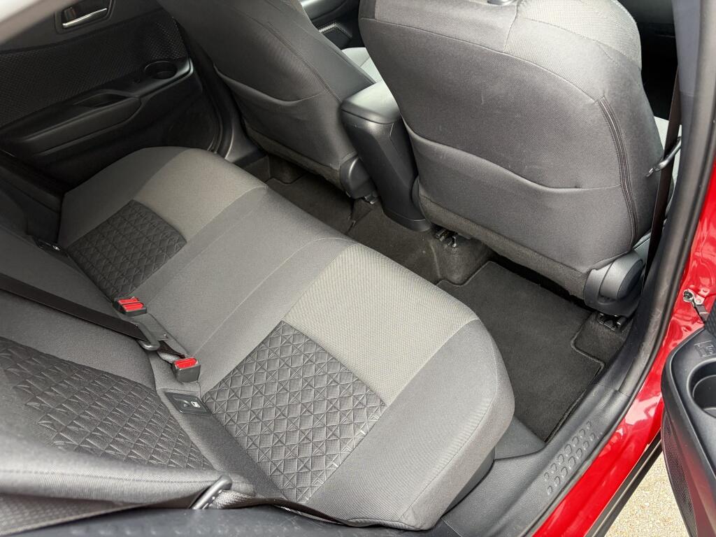 Toyota C-HR 2.0 Hybrid Style | Stoelverwarming | Sensoren V/A | JBL | - Image 32