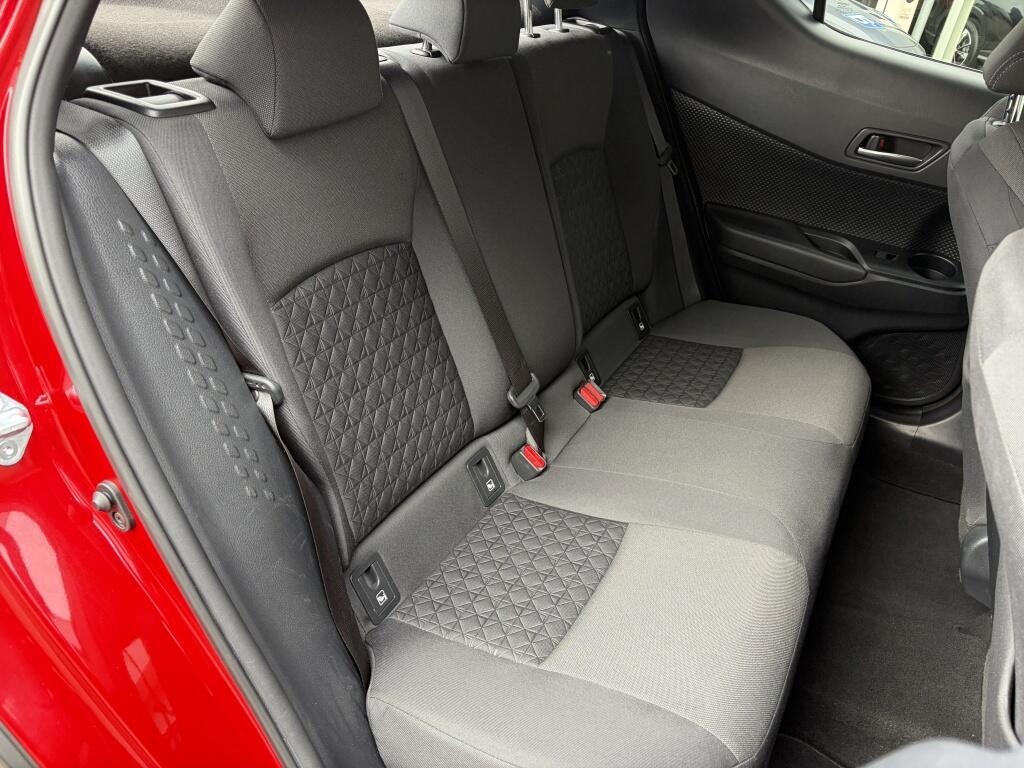 Toyota C-HR 2.0 Hybrid Style | Stoelverwarming | Sensoren V/A | JBL | - Image 33