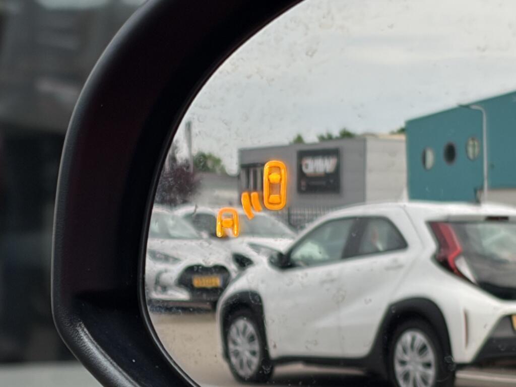 Toyota C-HR 2.0 Hybrid Style | Stoelverwarming | Sensoren V/A | JBL | - Image 37