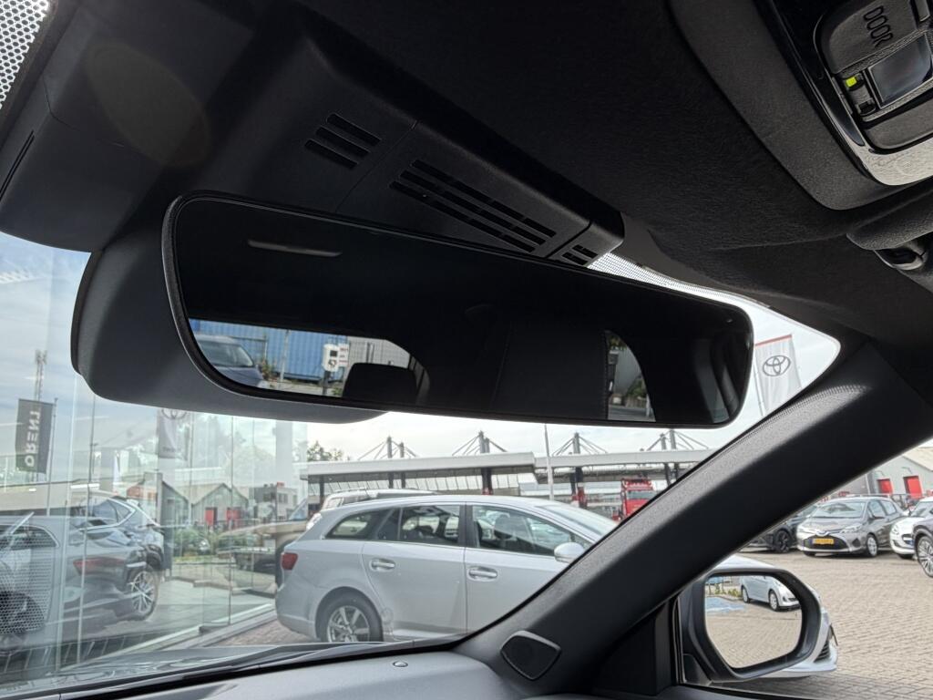 Toyota Yaris Cross 1.5 Hybrid 130 Dynamic | Comfort Pack | Sensoren v/a | Stoelverw - Image 16
