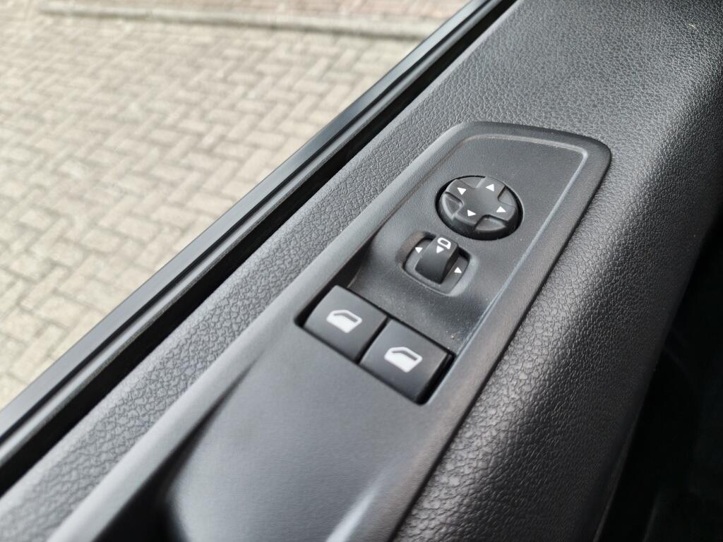 Toyota PROACE Long Worker 2.0 D-4D L2 Challenger | Stoel/Stuurverw. | Navi | 360 camera - Image 29