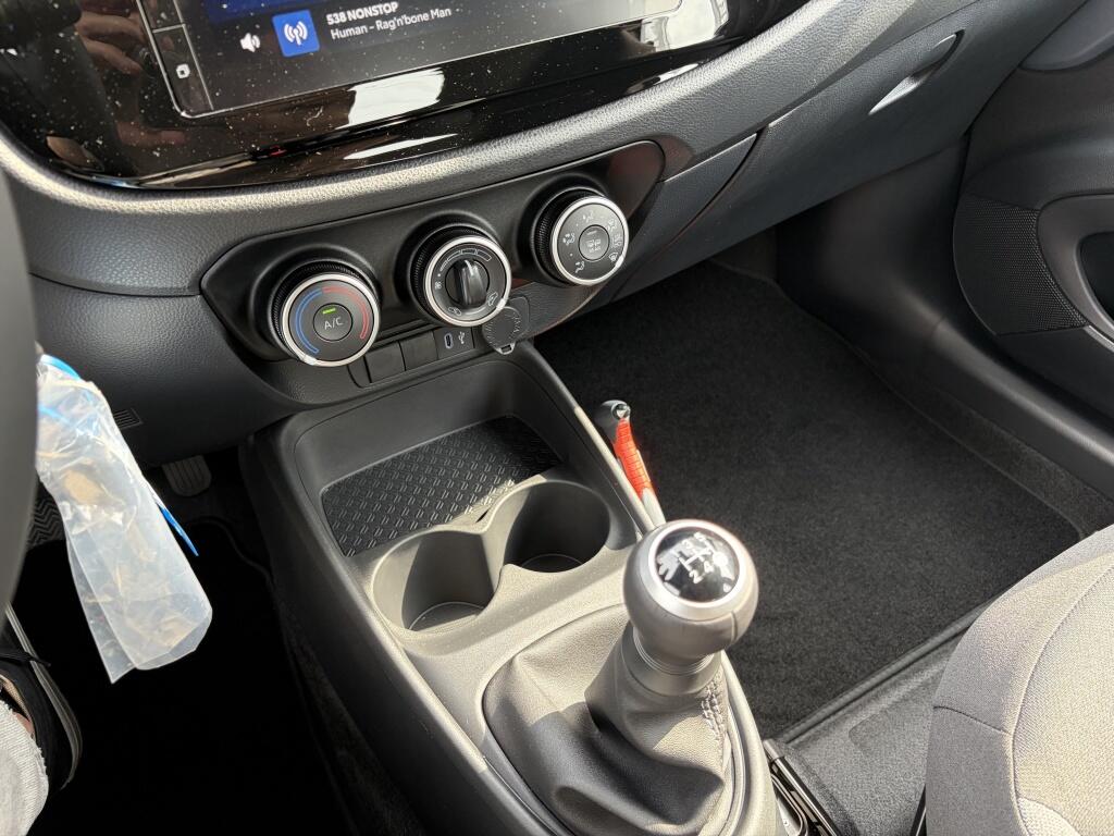 Toyota Aygo X 1.0 VVT-i MT Play | Apple CarPlay Android Auto | DAB | Elektr. r - Image 20
