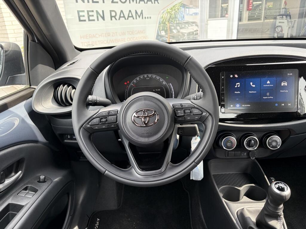Toyota Aygo X 1.0 VVT-i MT Play | Apple CarPlay Android Auto | DAB | Elektr. r - Image 8