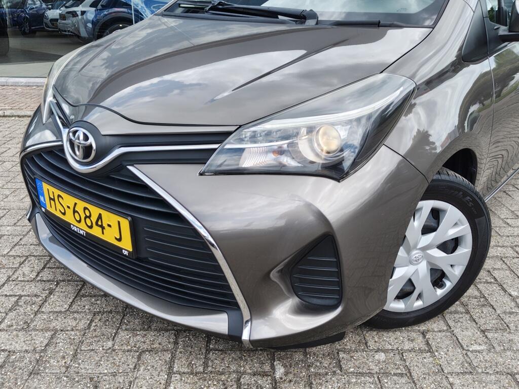 Toyota Yaris 1.0 VVT-i Aspiration | Airco | Goed Onderhouden | Achteruitrijca - Image 2