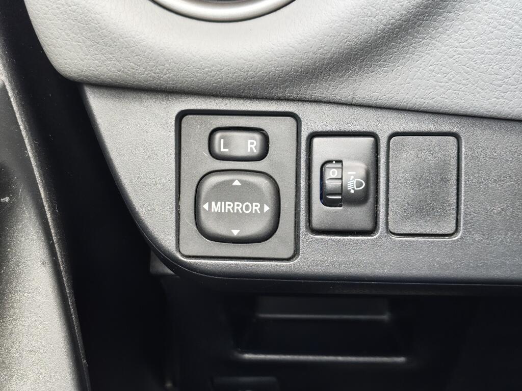 Toyota Yaris 1.0 VVT-i Aspiration | Airco | Goed Onderhouden | Achteruitrijca - Image 22