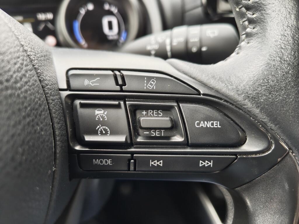 Toyota Yaris 1.5 Hybrid First Edition | Navi | Keyless Start & Entry | Androi - Image 14