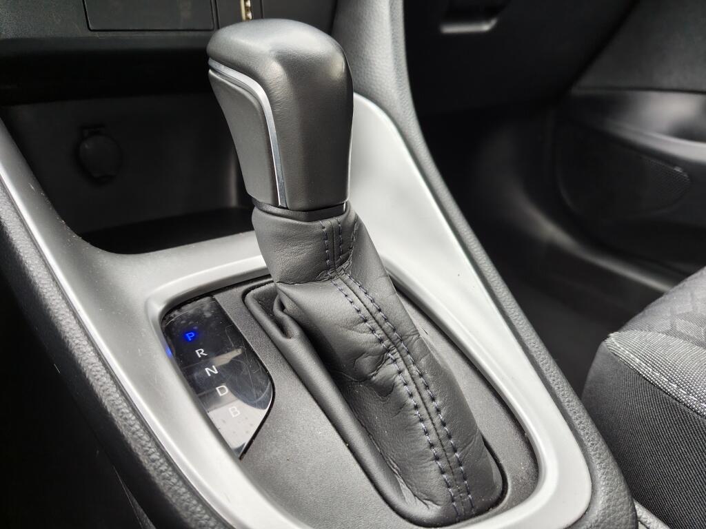 Toyota Yaris 1.5 Hybrid First Edition | Navi | Keyless Start & Entry | Androi - Image 20