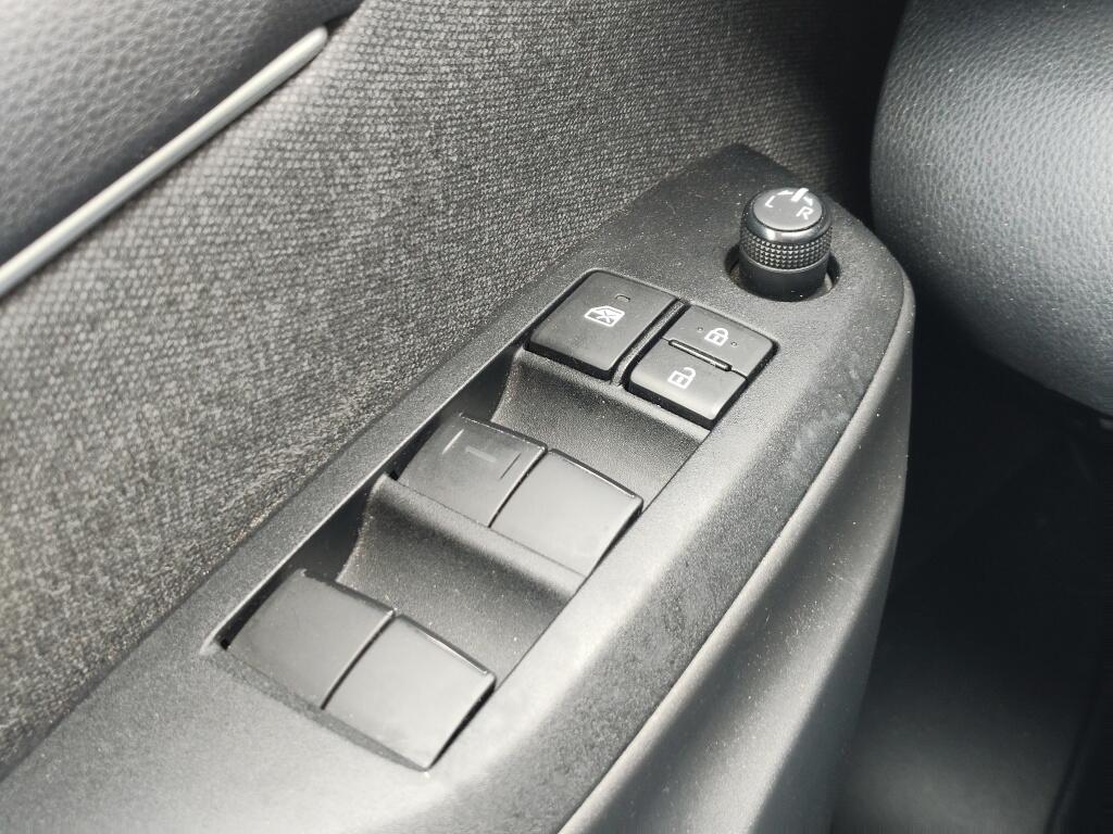 Toyota Yaris 1.5 Hybrid First Edition | Navi | Keyless Start & Entry | Androi - Image 22