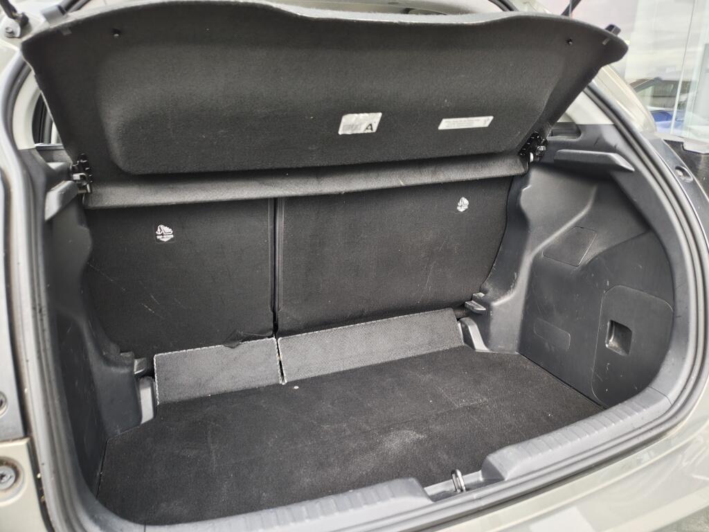 Toyota Yaris 1.5 Hybrid First Edition | Navi | Keyless Start & Entry | Androi - Image 29