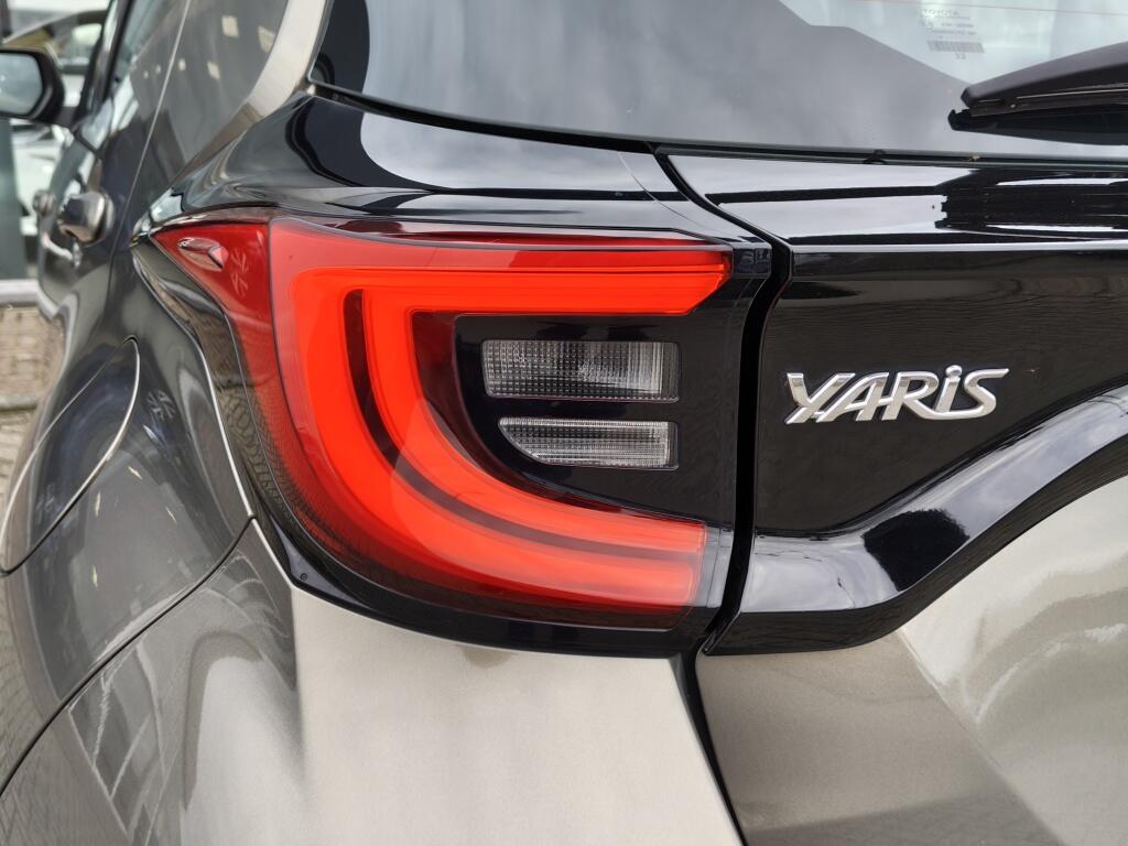 Toyota Yaris 1.5 Hybrid First Edition | Navi | Keyless Start & Entry | Androi - Image 32