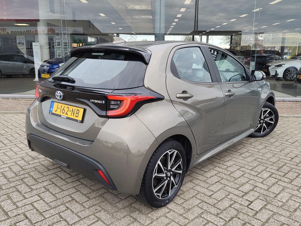 Toyota Yaris 1.5 Hybrid First Edition | Navi | Keyless Start & Entry | Androi - Image 4