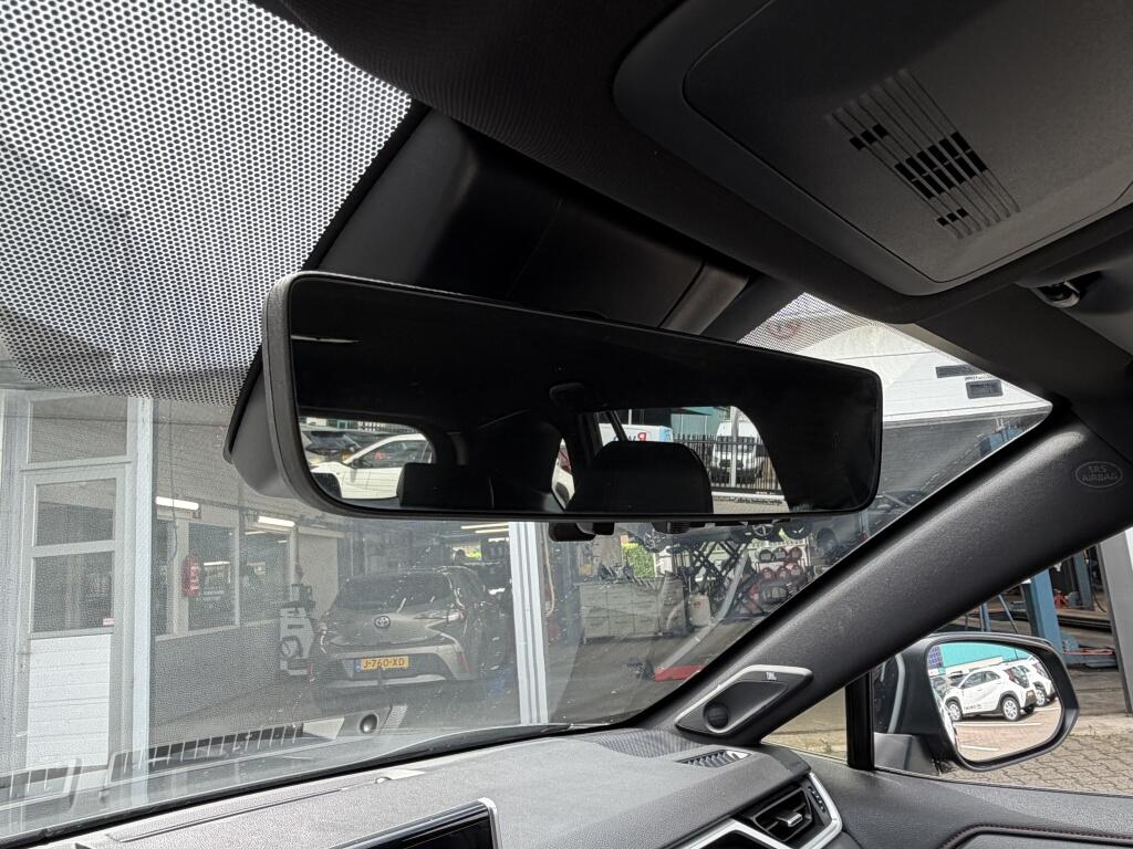 Toyota RAV4 2.5 Plug-In Hybrid Bi-Tone + | JBL | 360 Camera | HUD | Trekhaak - Image 19