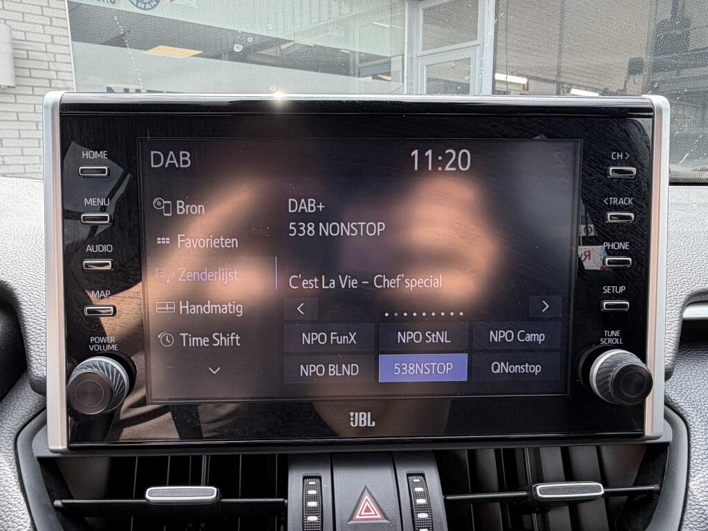 Toyota RAV4 2.5 Plug-In Hybrid Bi-Tone + | JBL | 360 Camera | HUD | Trekhaak - Image 24