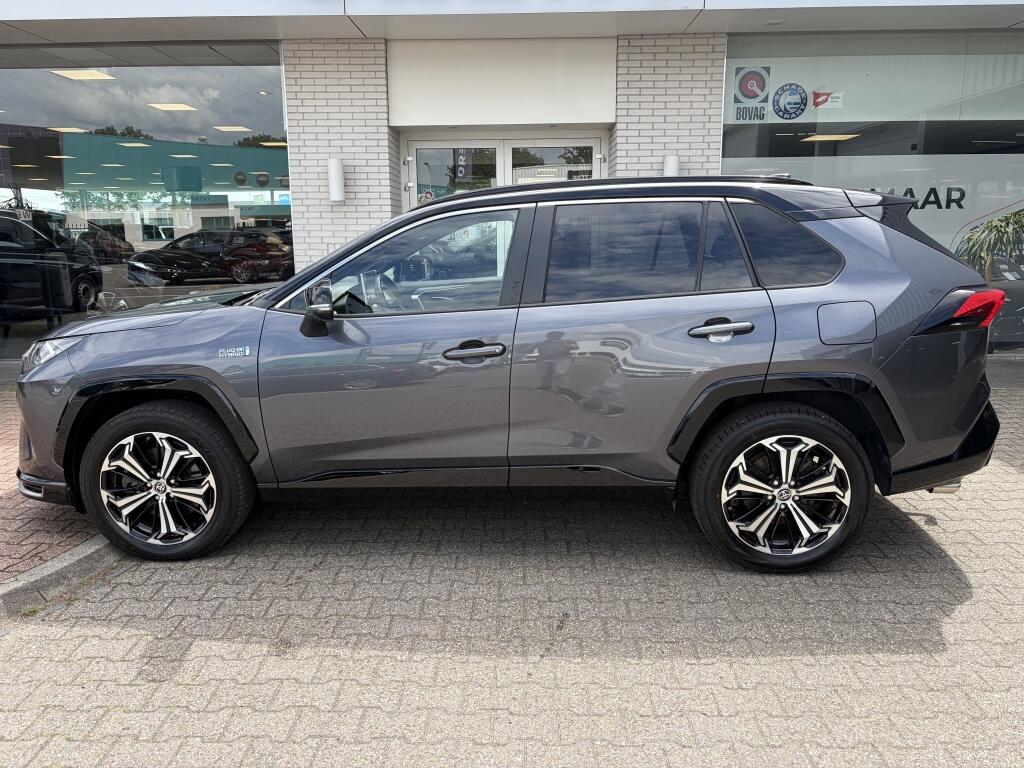 Toyota RAV4 2.5 Plug-In Hybrid Bi-Tone + | JBL | 360 Camera | HUD | Trekhaak - Image 3