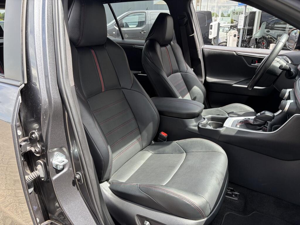 Toyota RAV4 2.5 Plug-In Hybrid Bi-Tone + | JBL | 360 Camera | HUD | Trekhaak - Image 36