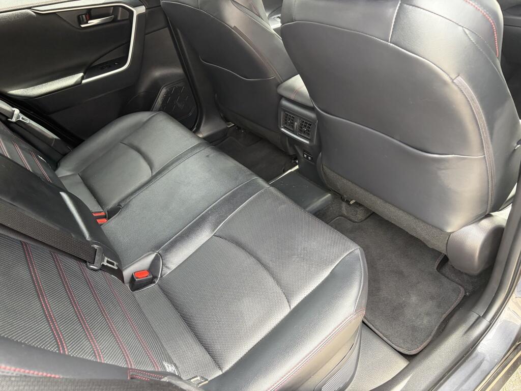 Toyota RAV4 2.5 Plug-In Hybrid Bi-Tone + | JBL | 360 Camera | HUD | Trekhaak - Image 37