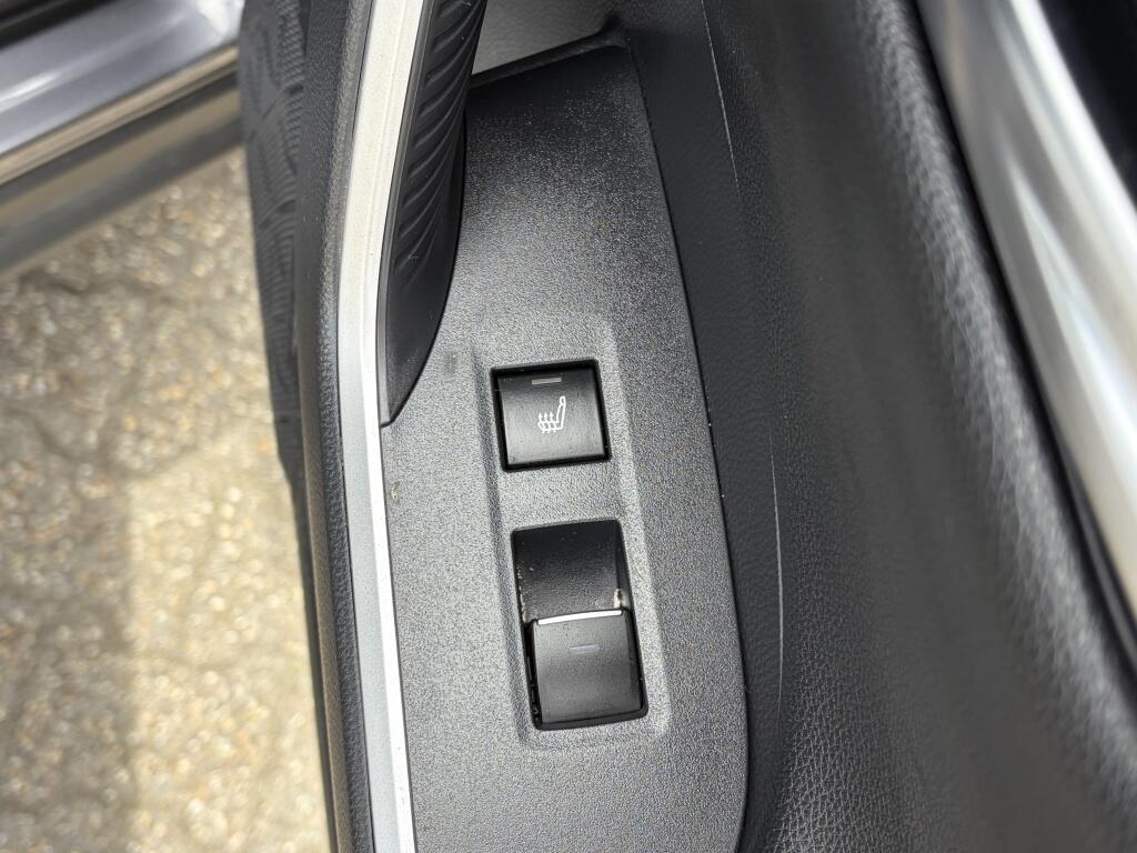 Toyota RAV4 2.5 Plug-In Hybrid Bi-Tone + | JBL | 360 Camera | HUD | Trekhaak - Image 39
