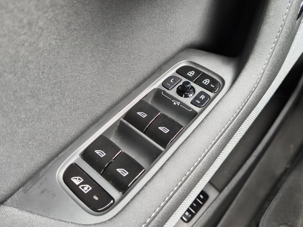 Polestar 2 Standard Range Single Motor 64kWh | Sensoren | Stoelverw. | Navi - Image 24