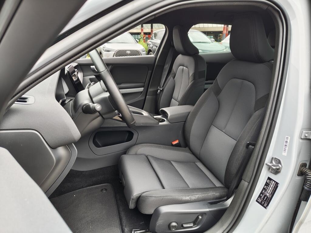 Polestar 2 Standard Range Single Motor 64kWh | Sensoren | Stoelverw. | Navi - Image 29