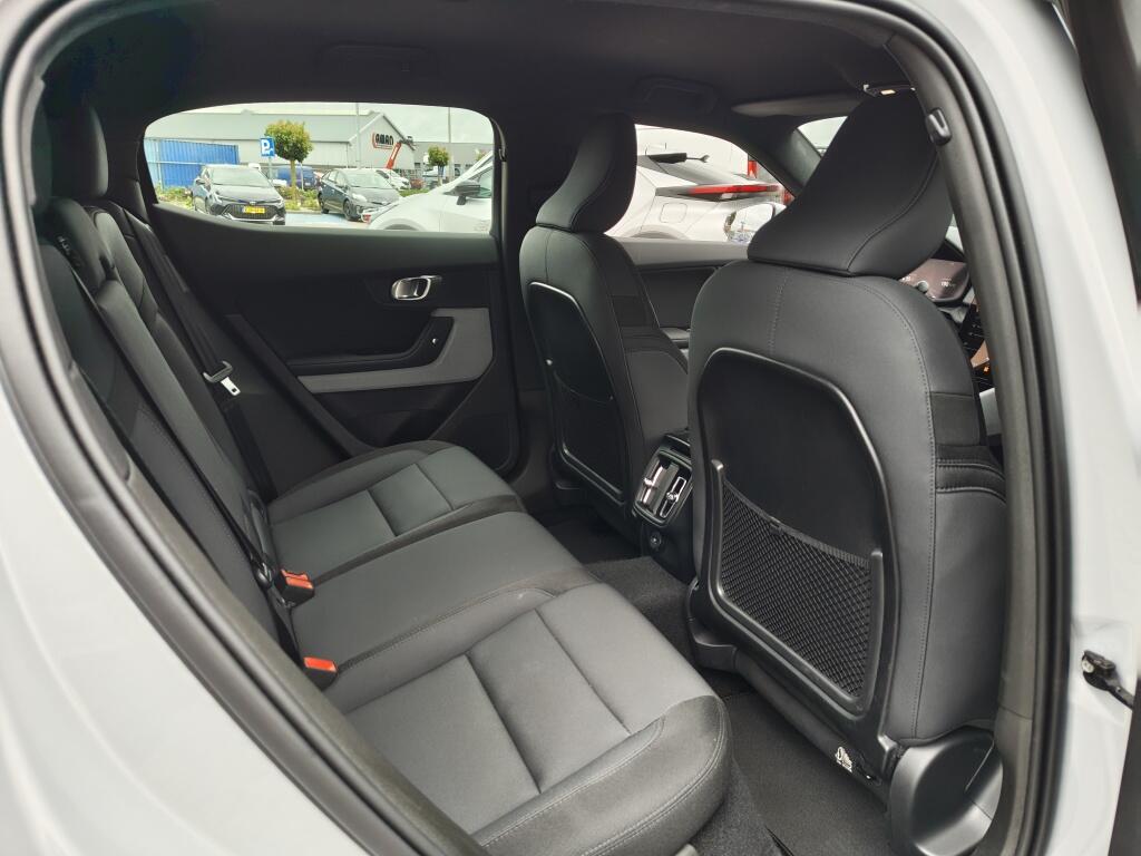 Polestar 2 Standard Range Single Motor 64kWh | Sensoren | Stoelverw. | Navi - Image 32