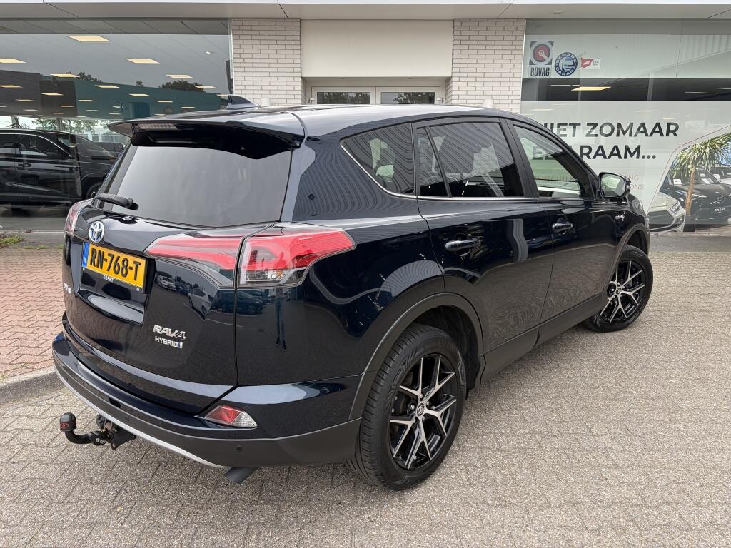 Toyota RAV4 2.5 Hybrid AWD Style | Afn. Trekhaak | All-season | Stoelverwarm - Image 4