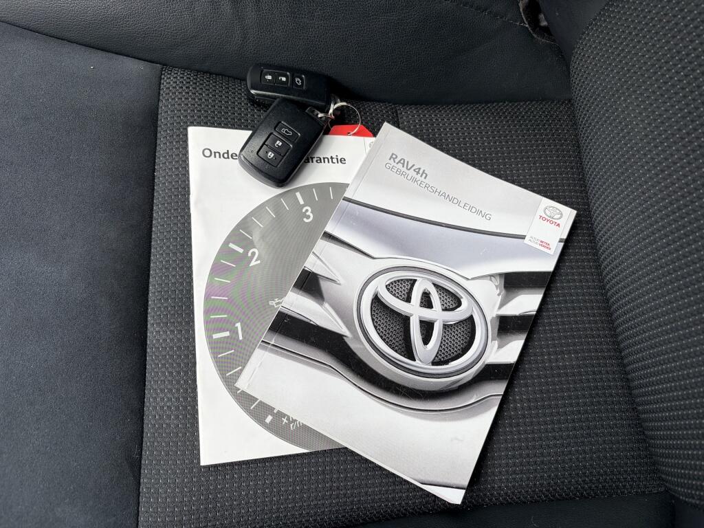 Toyota RAV4 2.5 Hybrid AWD Style | Afn. Trekhaak | All-season | Stoelverwarm - Image 43