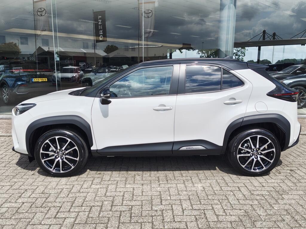 Toyota Yaris Cross 1.5 Hybrid 130 GR SPORT | Sensoren v/a | El. Achterklep | Androi - Image 3