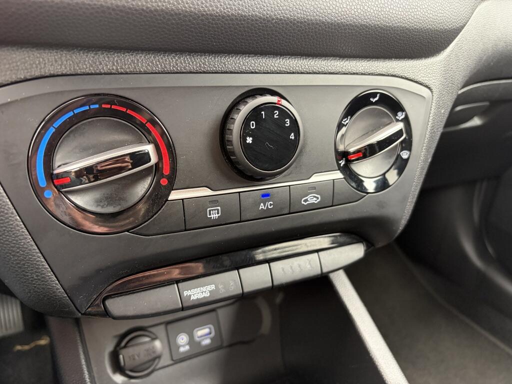 Hyundai i20 1.0 T-GDI Black Edition | Sensoren achter | Cruise control | Nav - Image 20