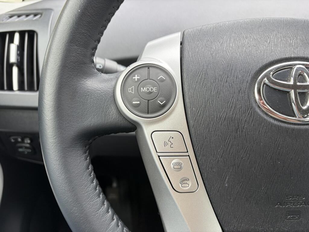 Toyota Prius 1.8 Business |  Afn. Trekhaak | HUD | Navi | Cruise control | - Image 14