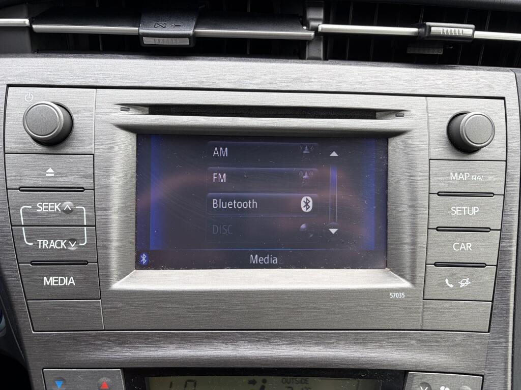 Toyota Prius 1.8 Business |  Afn. Trekhaak | HUD | Navi | Cruise control | - Image 22