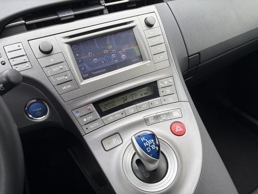 Toyota Prius 1.8 Business |  Afn. Trekhaak | HUD | Navi | Cruise control | - Image 24