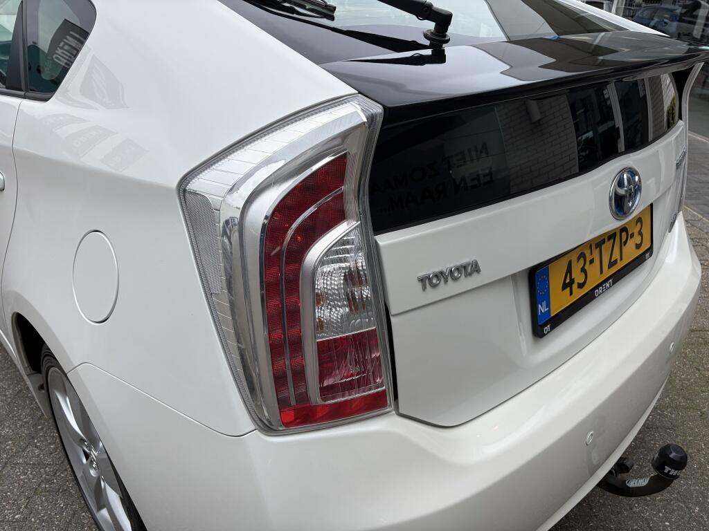 Toyota Prius 1.8 Business |  Afn. Trekhaak | HUD | Navi | Cruise control | - Image 36