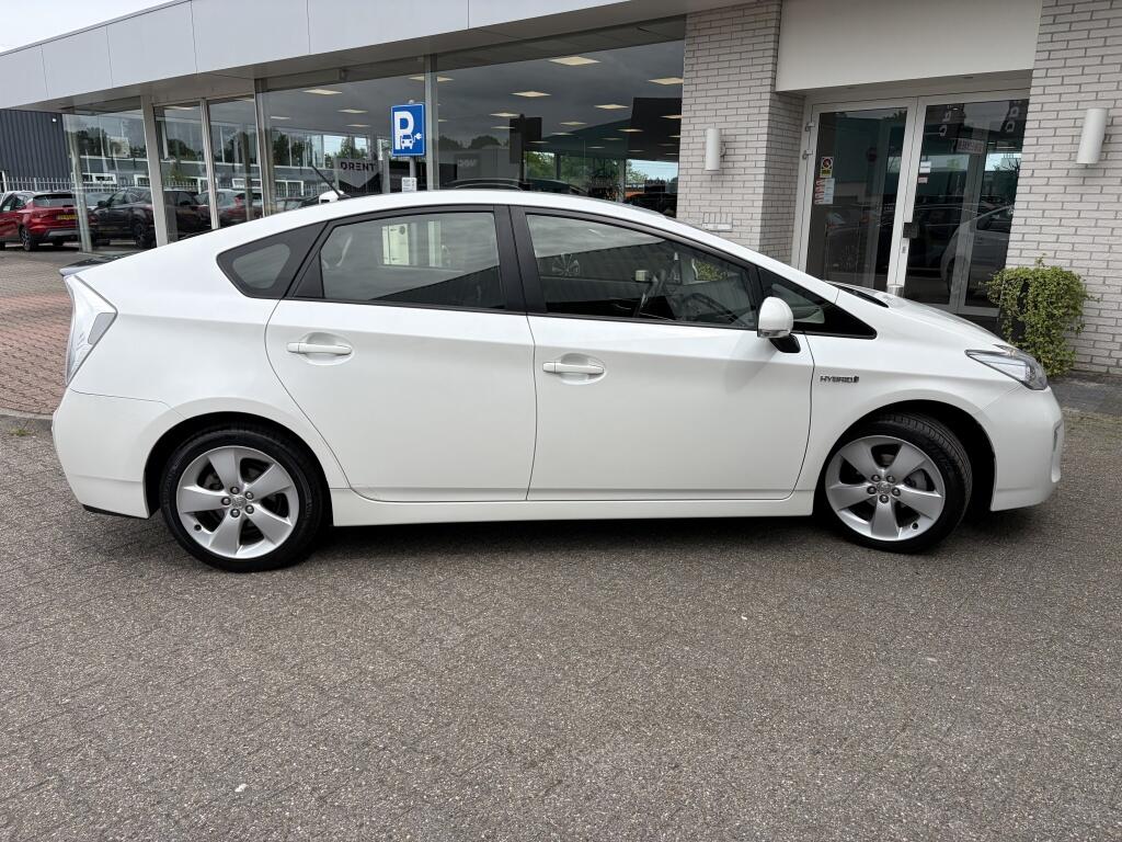 Toyota Prius 1.8 Business |  Afn. Trekhaak | HUD | Navi | Cruise control | - Image 4