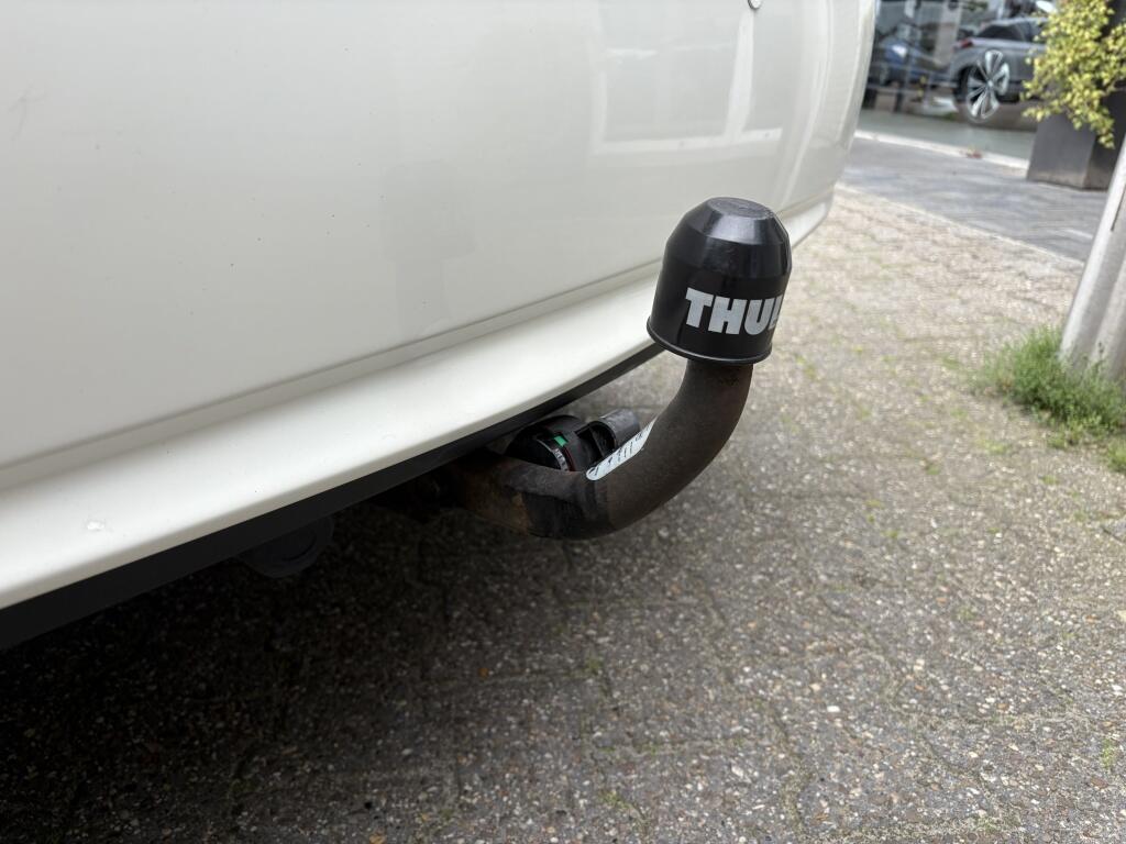 Toyota Prius 1.8 Business |  Afn. Trekhaak | HUD | Navi | Cruise control | - Image 8