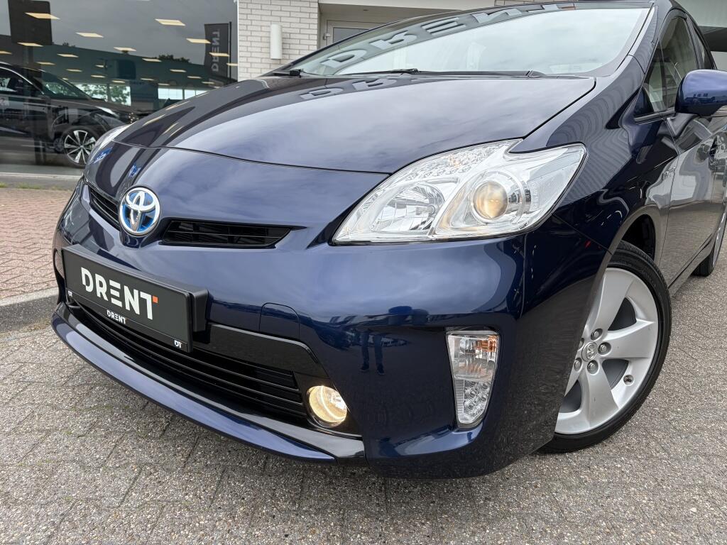Toyota Prius 1.8 Executive Business | HUD | JBL | Cruise control | - Image 2