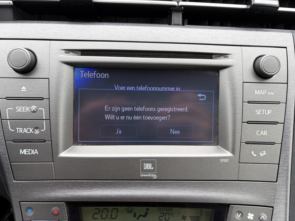 Toyota Prius 1.8 Executive Business | HUD | JBL | Cruise control | - Image 23