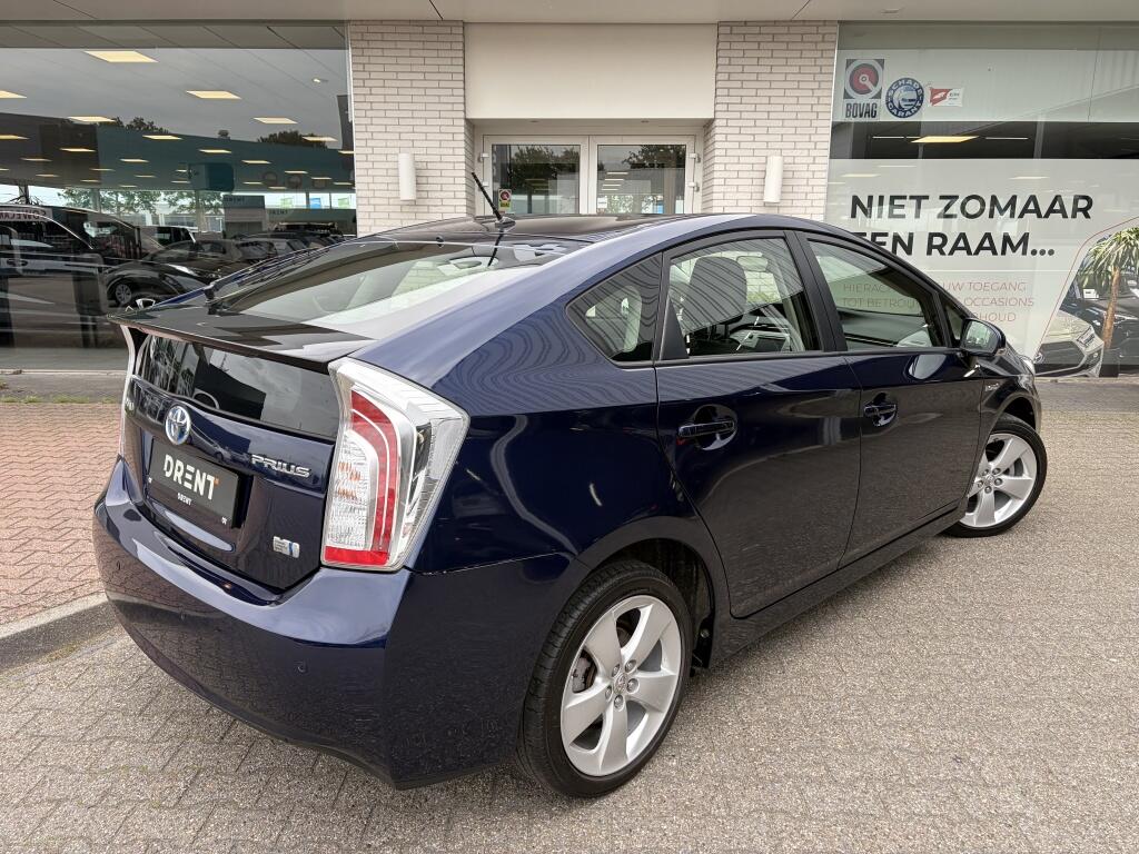 Toyota Prius 1.8 Executive Business | HUD | JBL | Cruise control | - Image 4