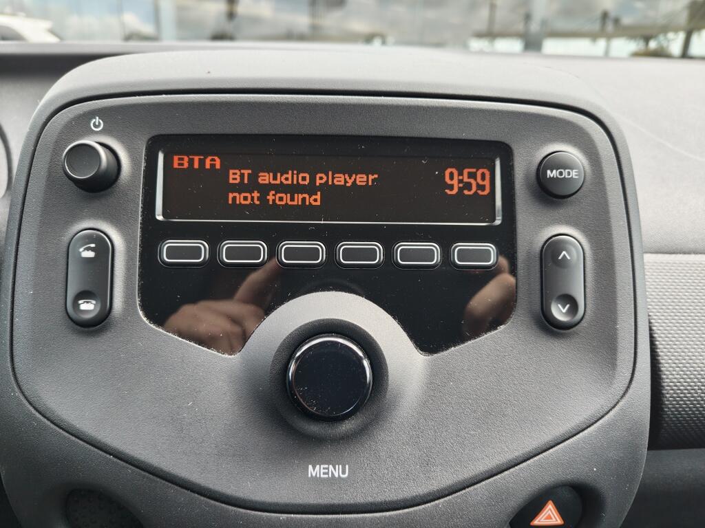 Toyota Aygo 1.0 VVT-i x-fun | Airco | Bluetooth | El. Ramen | Lage Km Stand - Image 16