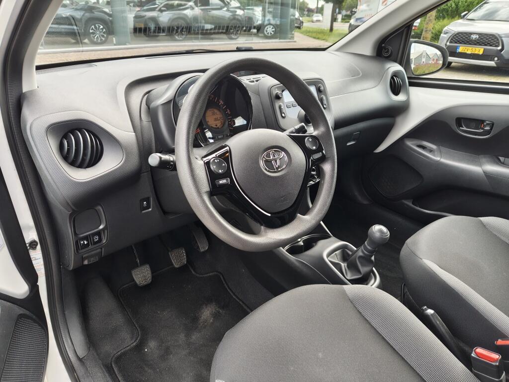 Toyota Aygo 1.0 VVT-i x-fun | Airco | Bluetooth | El. Ramen | Lage Km Stand - Image 21