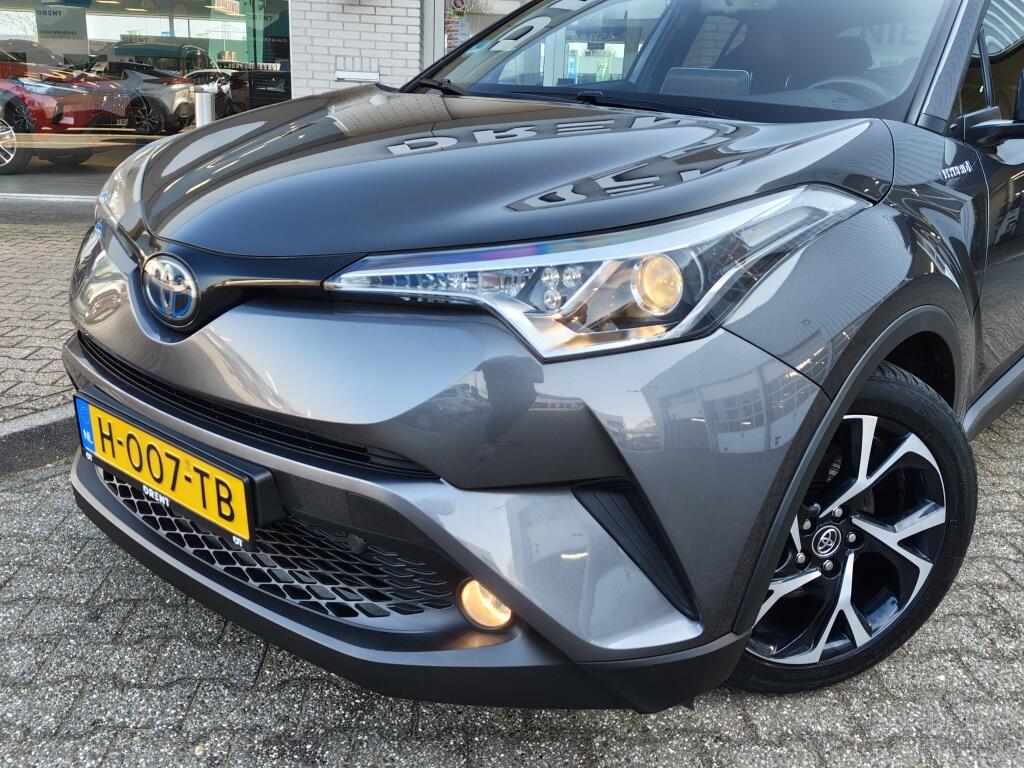 Toyota C-HR 1.8 Hybrid Dynamic Sport | Trekhaak | JBL | Navi | Alcantara/Lee - Image 2