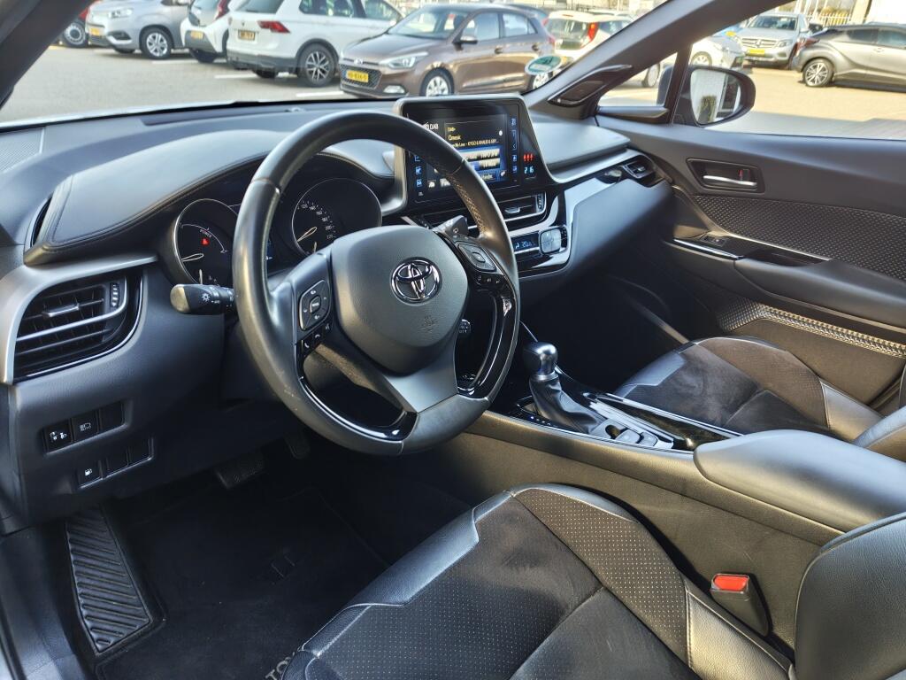 Toyota C-HR 1.8 Hybrid Dynamic Sport | Trekhaak | JBL | Navi | Alcantara/Lee - Image 29