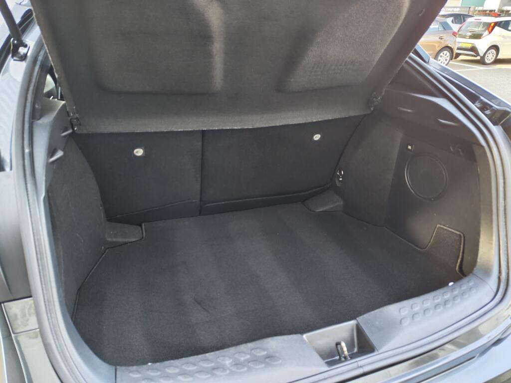 Toyota C-HR 1.8 Hybrid Dynamic Sport | Trekhaak | JBL | Navi | Alcantara/Lee - Image 35