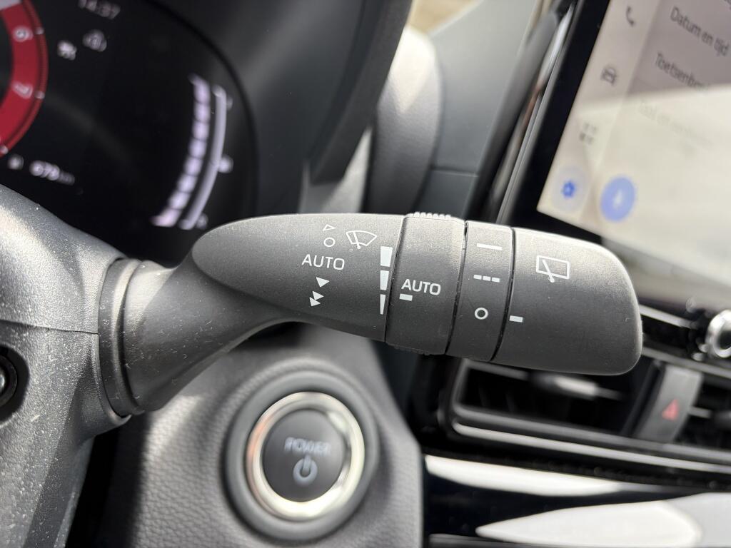 Toyota Yaris Cross 1.5 Hybrid 115 Dynamic | Sensoren v/a | Stuur + Stoelverwarming - Image 12