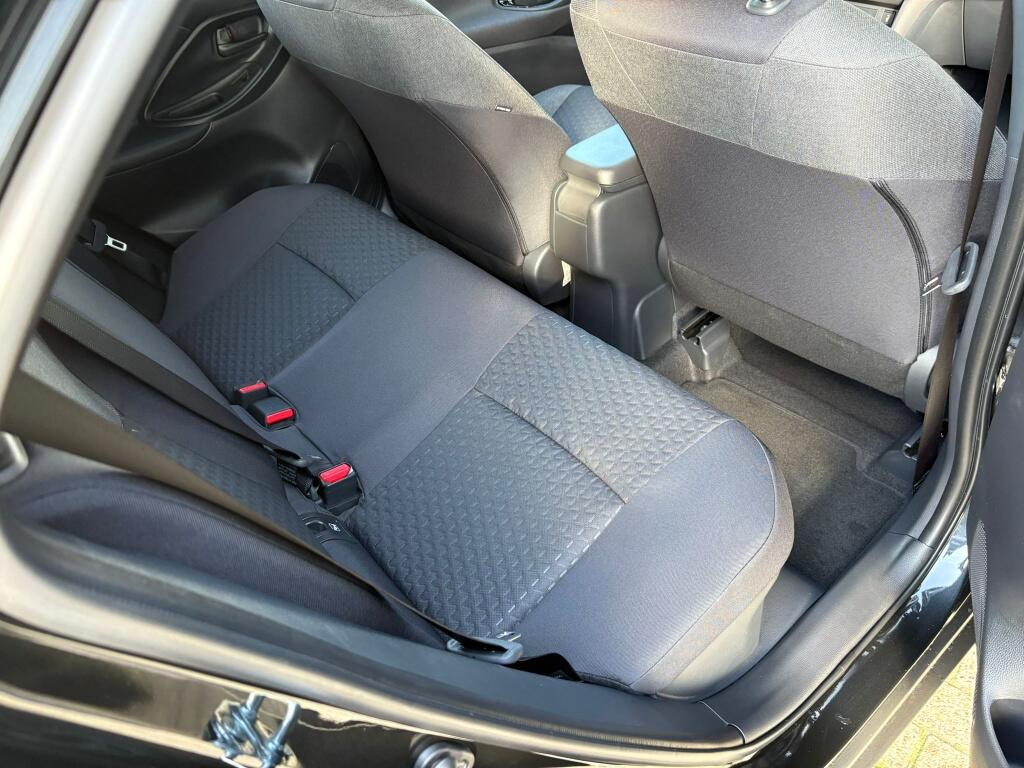 Toyota Yaris Cross 1.5 Hybrid 115 Dynamic | Sensoren v/a | Stuur & Stoelverwarming - Image 29