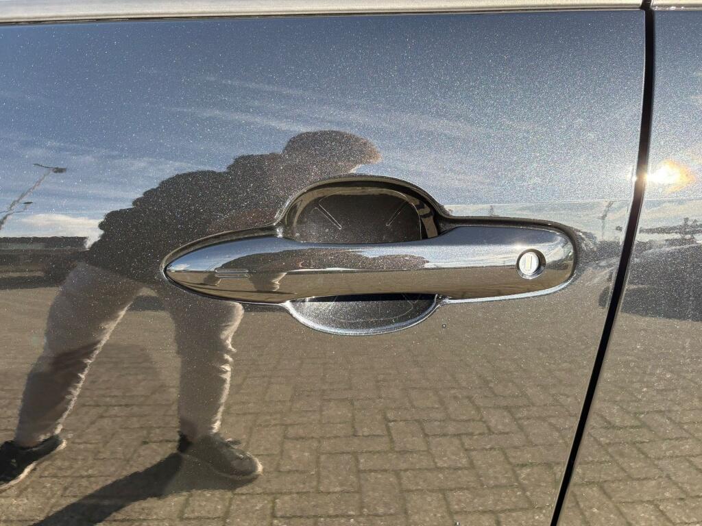Toyota Yaris Cross 1.5 Hybrid 115 Dynamic | Sensoren v/a | Stuur & Stoelverwarming - Image 37
