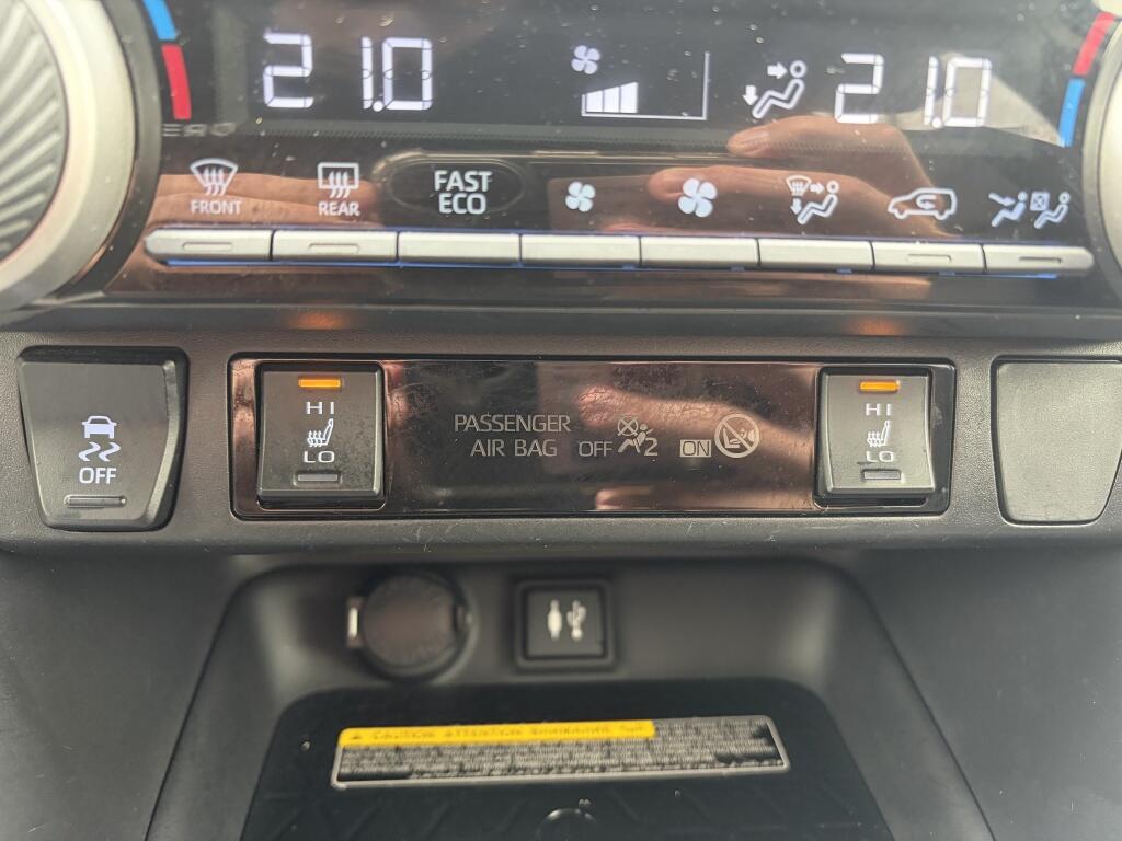 Toyota RAV4 2.5 Hybrid Executive | JBL | 360 camera | Trekhaak Afn | Leder - Image 27