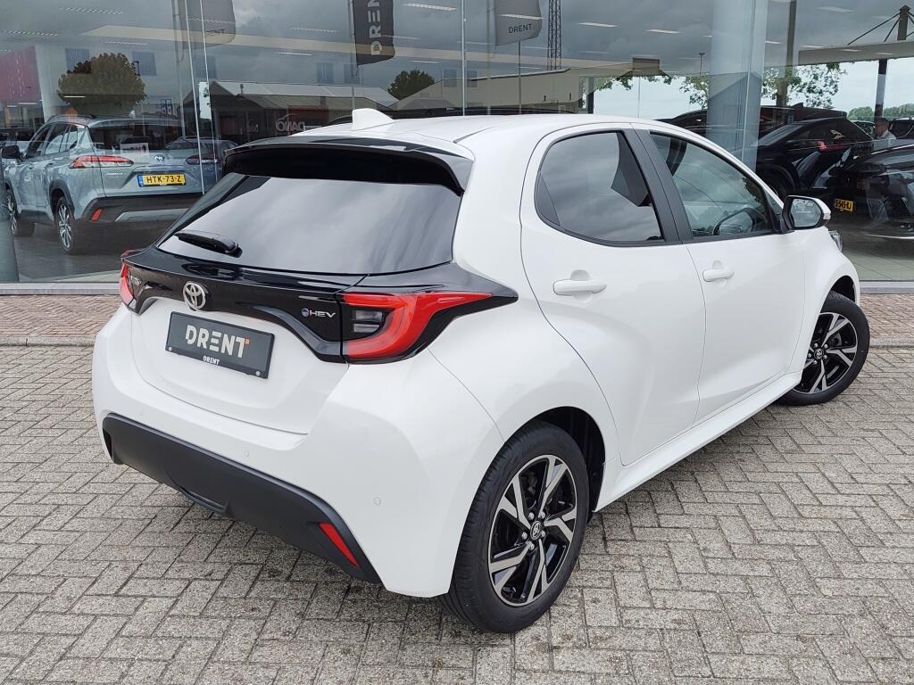 Toyota Yaris 1.5 Hybrid 115 Dynamic | Sensoren v/a | Stuur & Stoelverwarming - Image 4