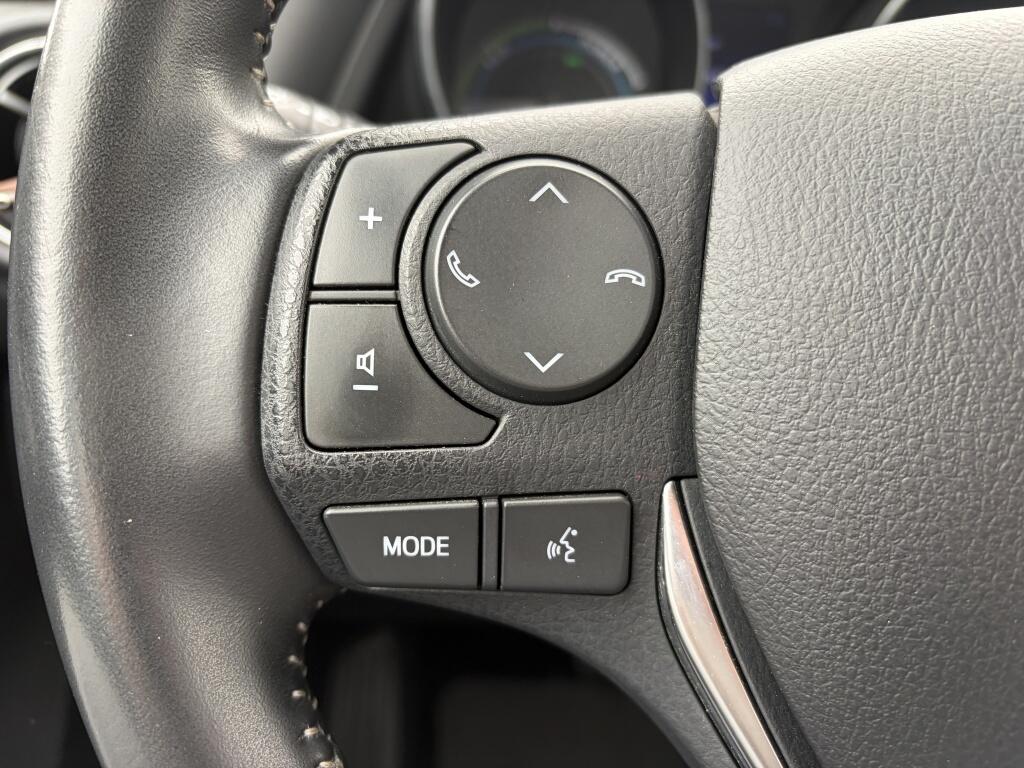 Toyota Auris Touring Sports 1.8 Hybrid Dynamic Go | Trekhaak | All-season | Stoelverw - Image 15